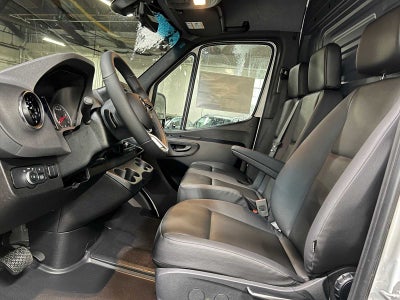 2026 Mercedes-Benz Sprinter 2500 High Roof I4 Diesel HO 170 RWD