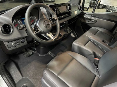 2026 Mercedes-Benz Sprinter 2500 High Roof I4 Diesel HO 170 RWD