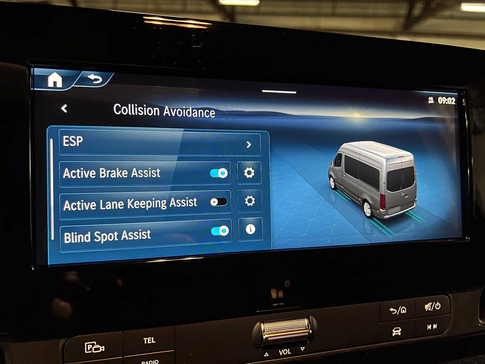 2026 Mercedes-Benz Sprinter 2500 High Roof I4 Diesel HO 170 RWD