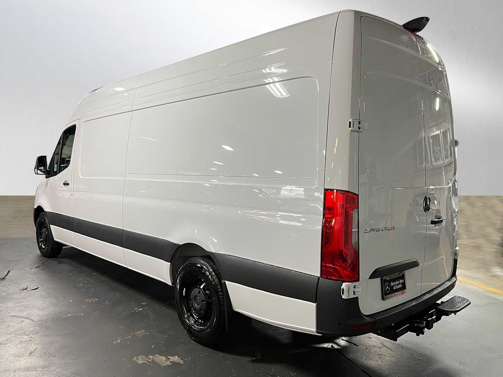 2026 Mercedes-Benz Sprinter 2500 High Roof I4 Diesel HO 170 RWD