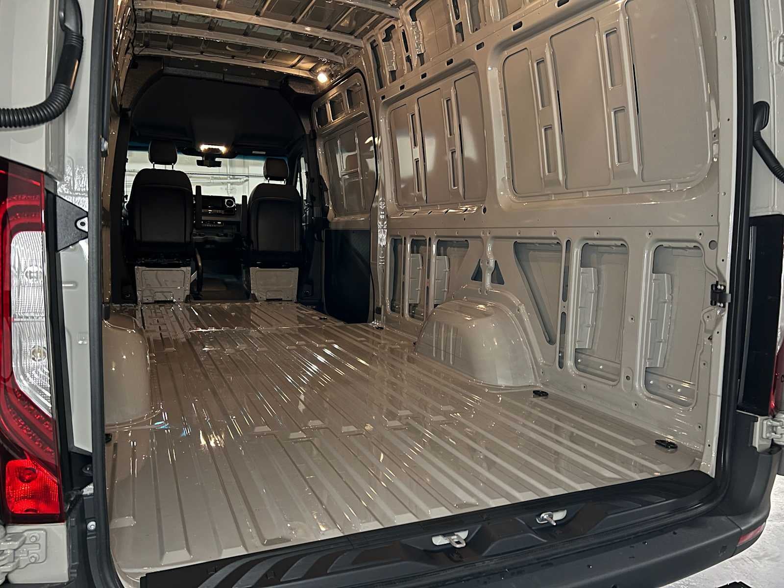 2026 Mercedes-Benz Sprinter 2500 High Roof I4 Diesel HO 170 AWD