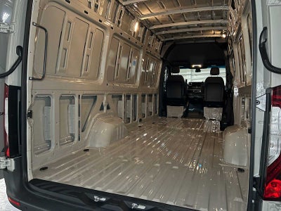 2026 Mercedes-Benz Sprinter 2500 High Roof I4 Diesel HO 170 AWD