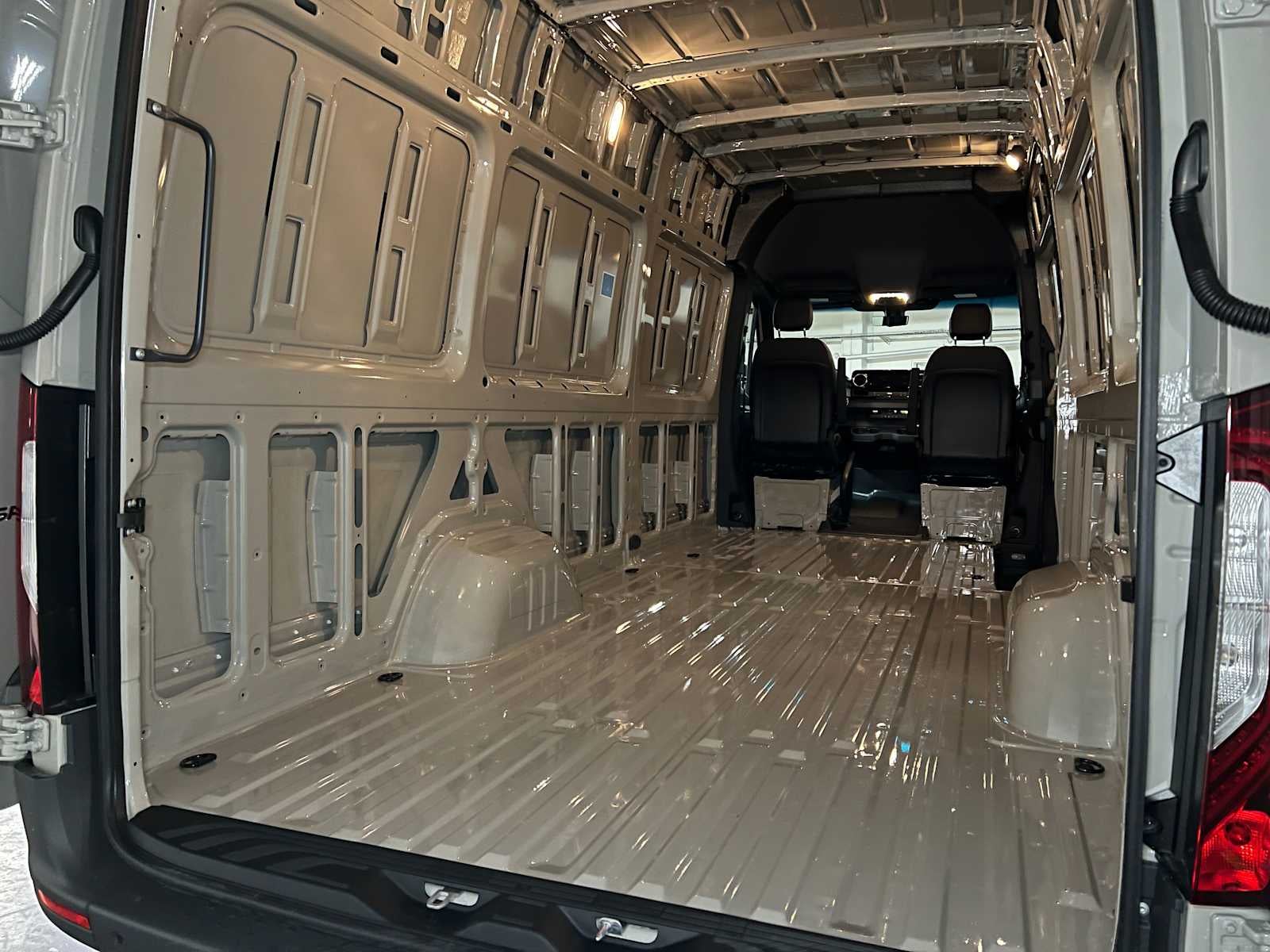 2026 Mercedes-Benz Sprinter 2500 High Roof I4 Diesel HO 170 AWD