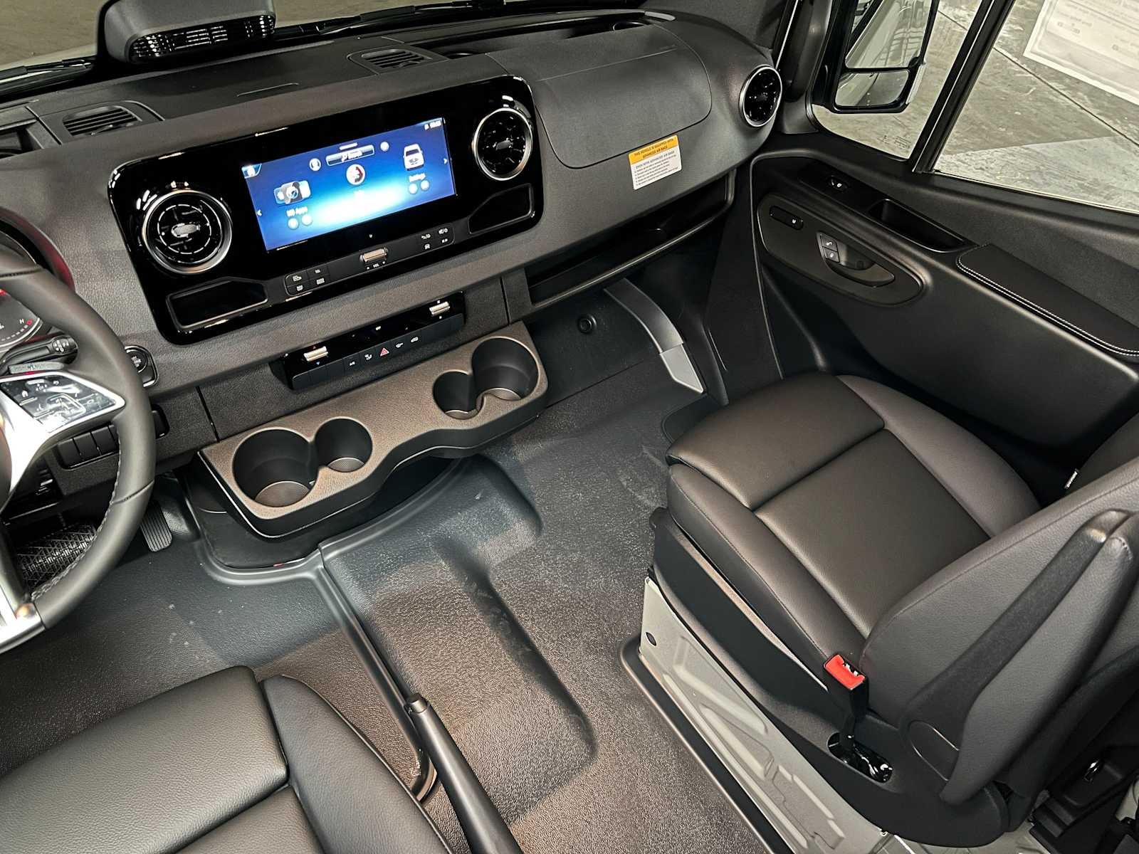 2026 Mercedes-Benz Sprinter 2500 High Roof I4 Diesel HO 170 AWD