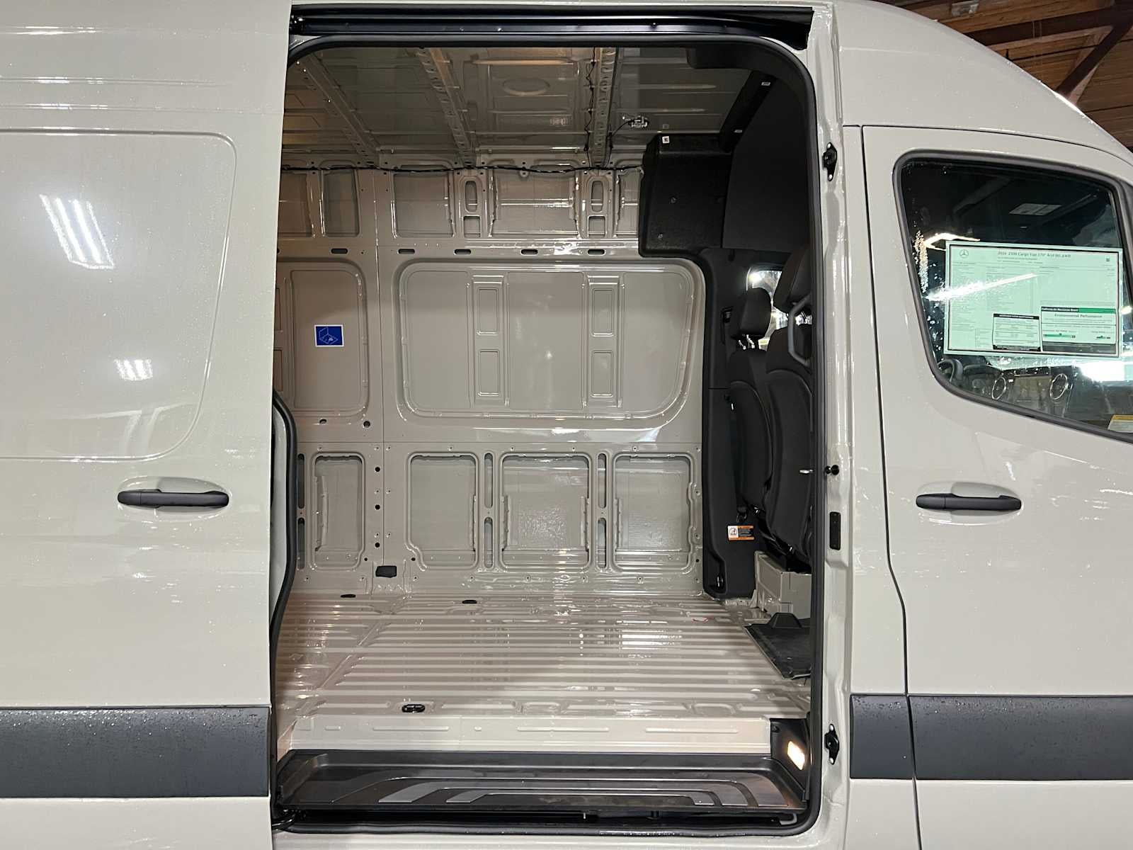 2026 Mercedes-Benz Sprinter 2500 High Roof I4 Diesel HO 170 AWD