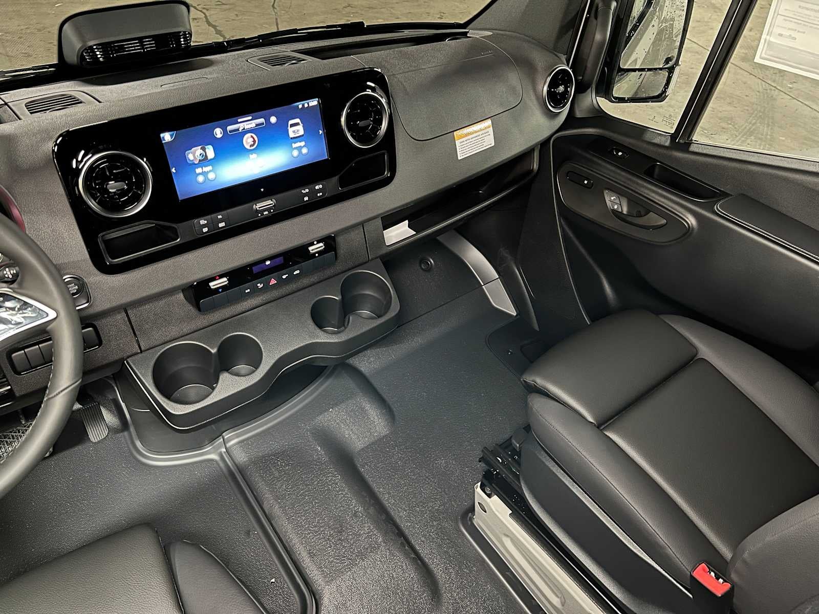 2026 Mercedes-Benz Sprinter 2500 High Roof I4 Diesel HO 170 AWD