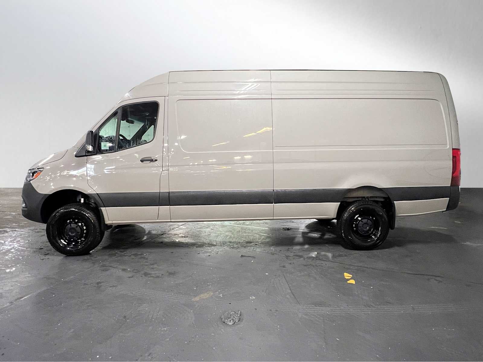 2026 Mercedes-Benz Sprinter 2500 High Roof I4 Diesel HO 170 AWD