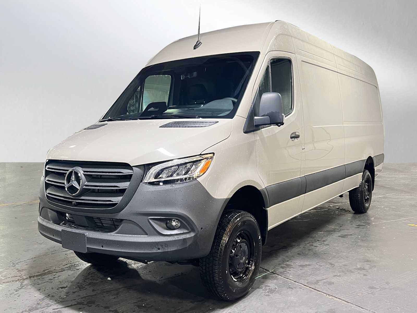 2026 Mercedes-Benz Sprinter 2500 High Roof I4 Diesel HO 170 AWD