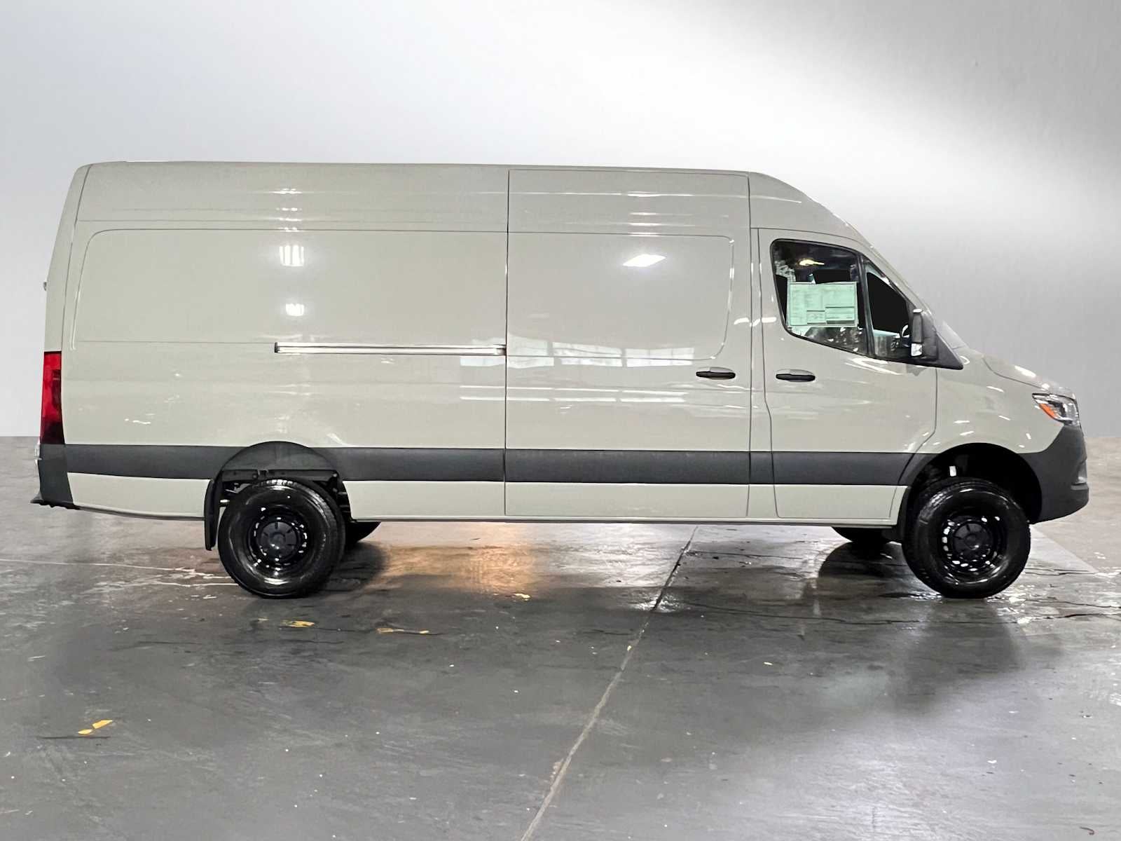 2026 Mercedes-Benz Sprinter 2500 High Roof I4 Diesel HO 170 AWD