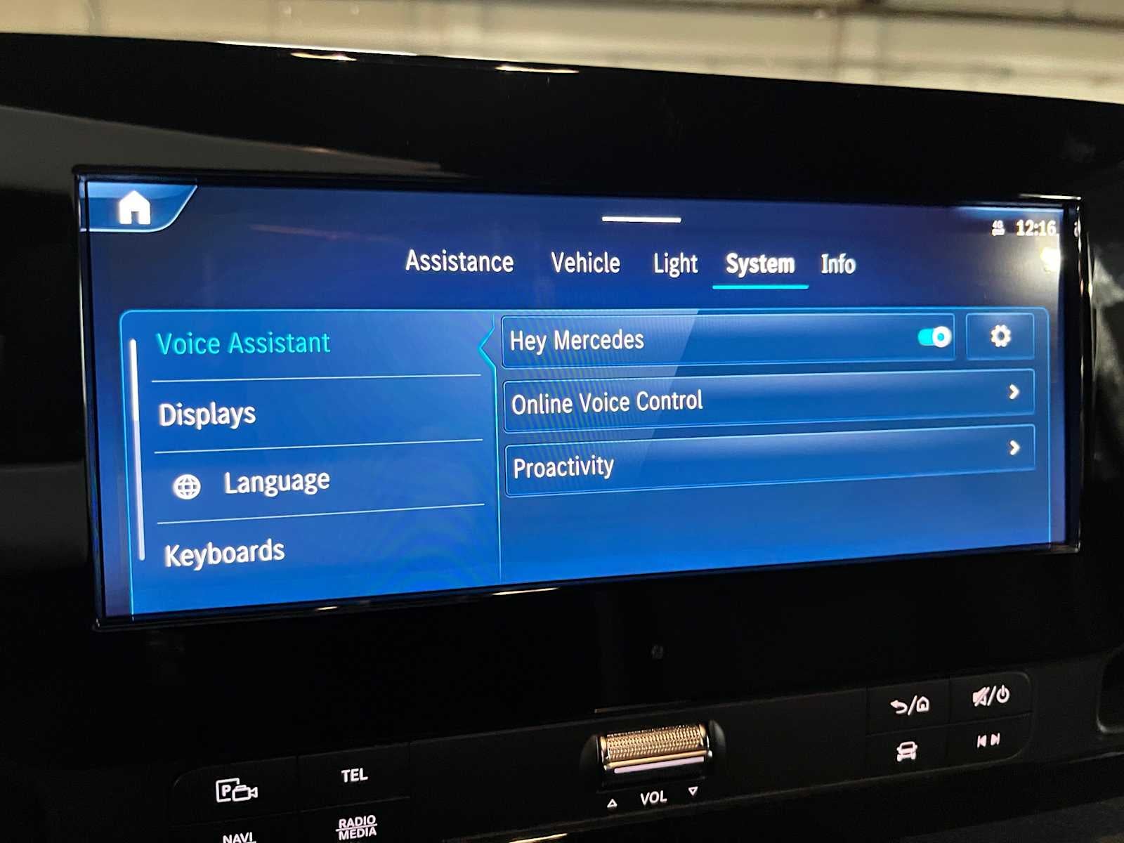 2026 Mercedes-Benz Sprinter 2500 High Roof I4 Diesel HO 170 AWD