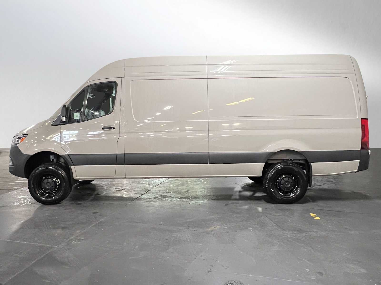 2026 Mercedes-Benz Sprinter 2500 High Roof I4 Diesel HO 170 AWD