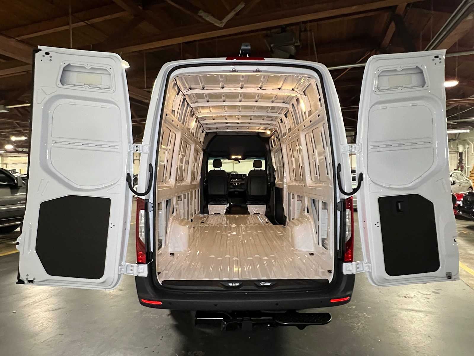 2026 Mercedes-Benz Sprinter Cargo 2500 High Roof I4 Diesel HO 170 AWD
