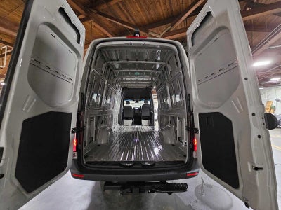 2026 Mercedes-Benz Sprinter 2500 High Roof I4 Diesel HO 170 AWD