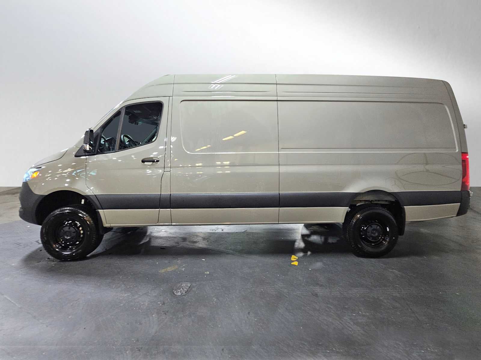 2026 Mercedes-Benz Sprinter 2500 High Roof I4 Diesel HO 170 AWD