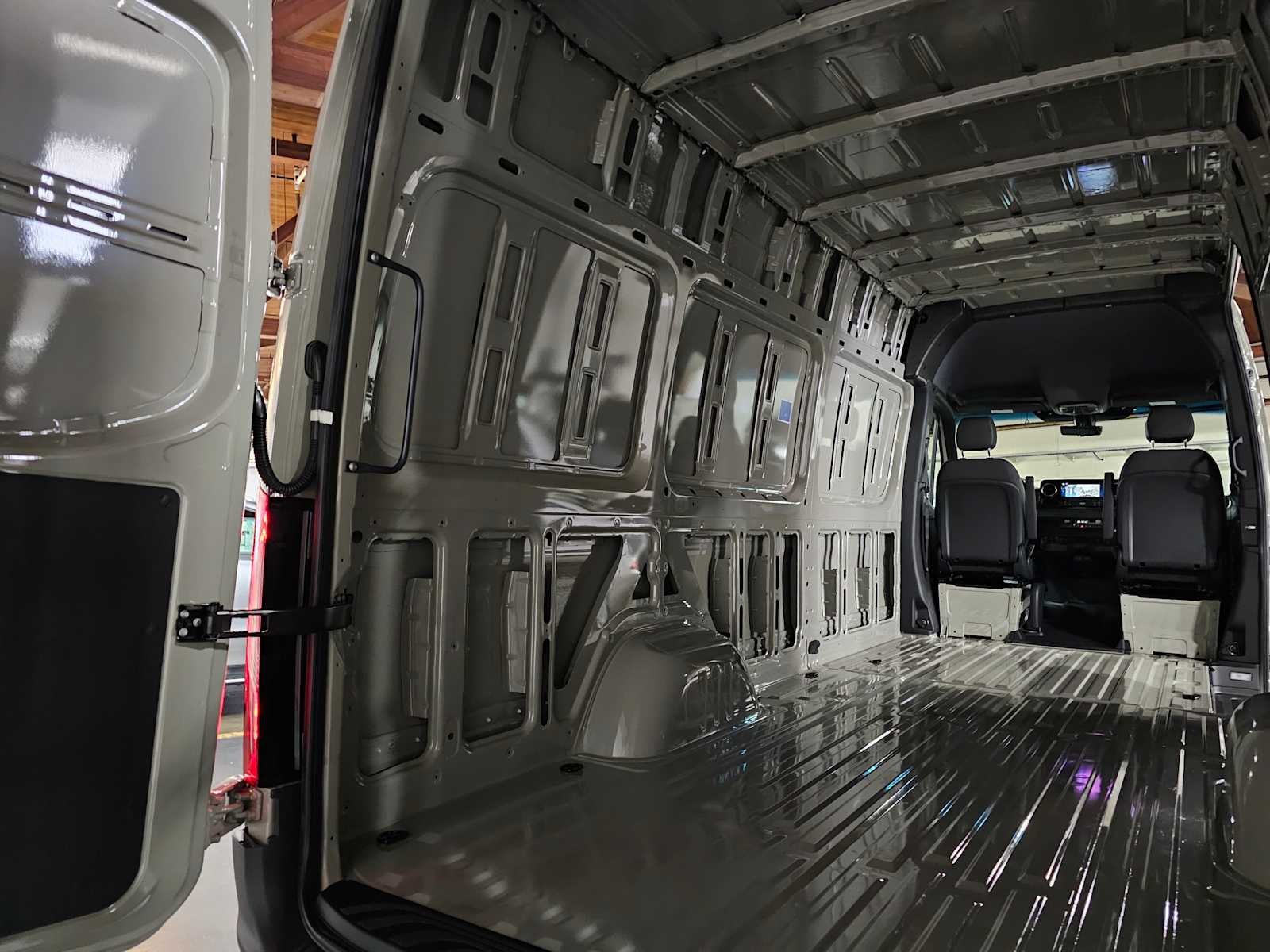 2026 Mercedes-Benz Sprinter 2500 High Roof I4 Diesel HO 170 AWD