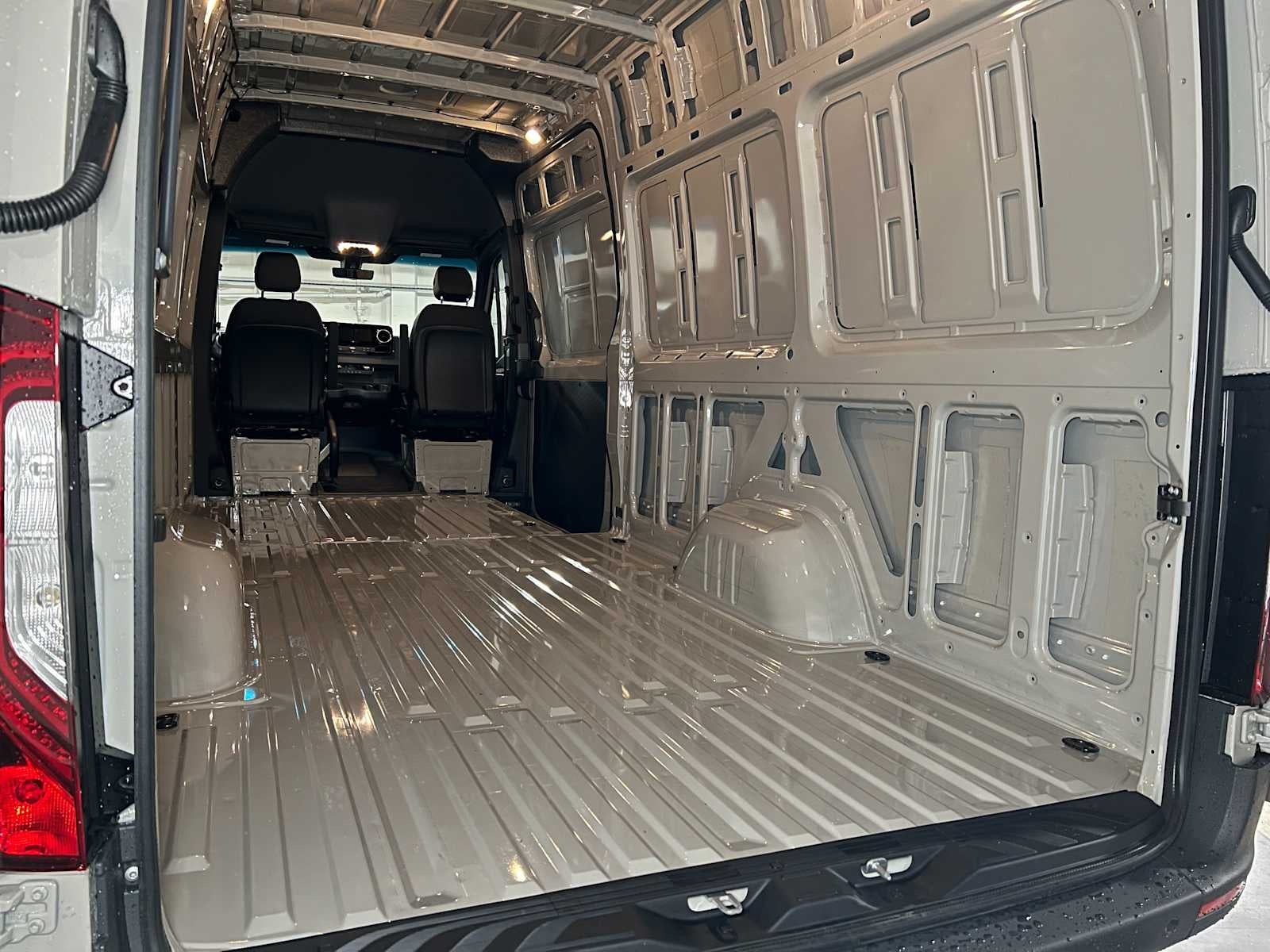 2026 Mercedes-Benz Sprinter 2500 High Roof I4 Diesel HO 170 AWD