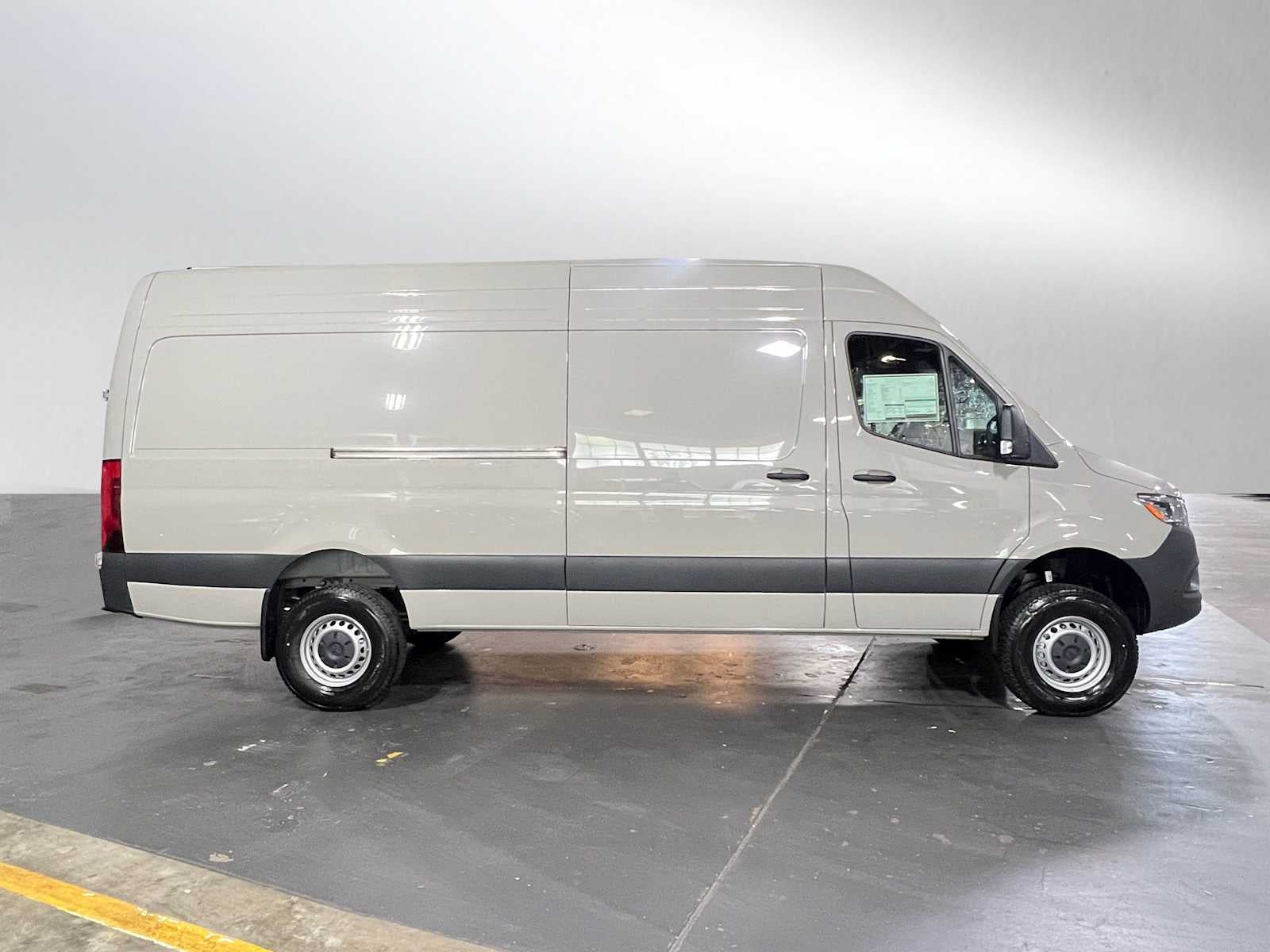 2026 Mercedes-Benz Sprinter 2500 High Roof I4 Diesel HO 170 AWD
