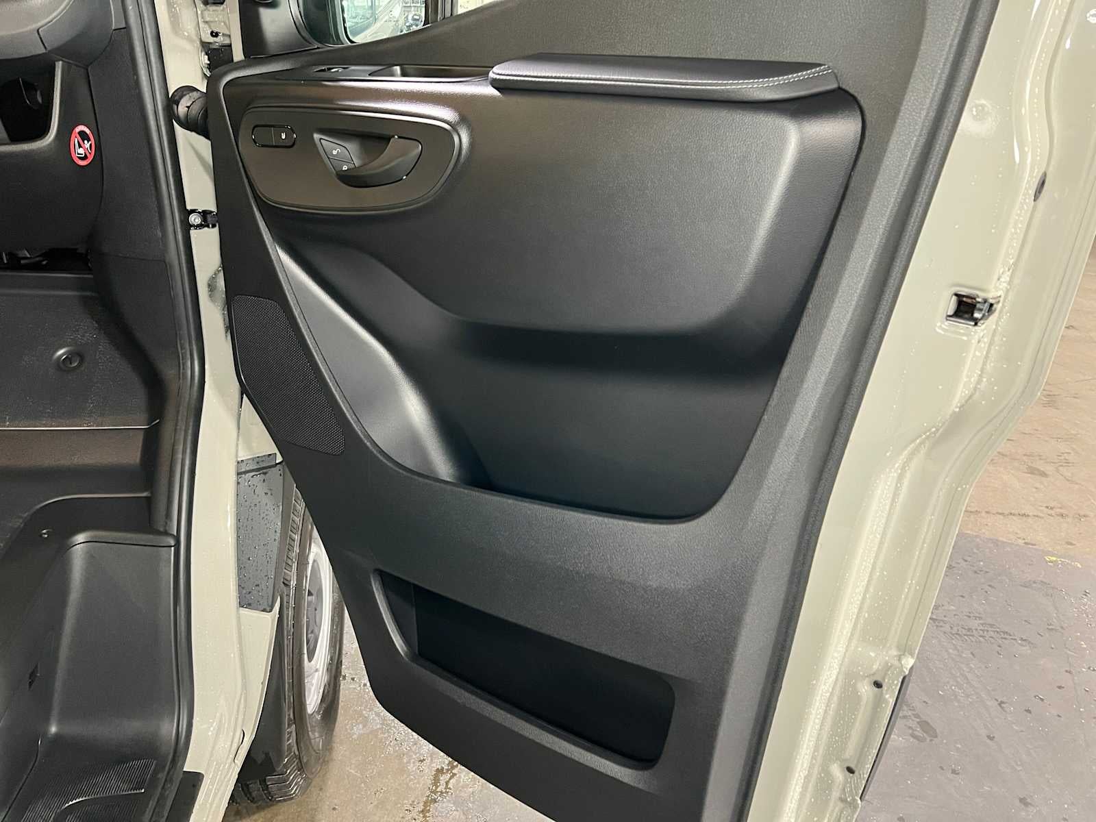 2026 Mercedes-Benz Sprinter 2500 High Roof I4 Diesel HO 170 AWD