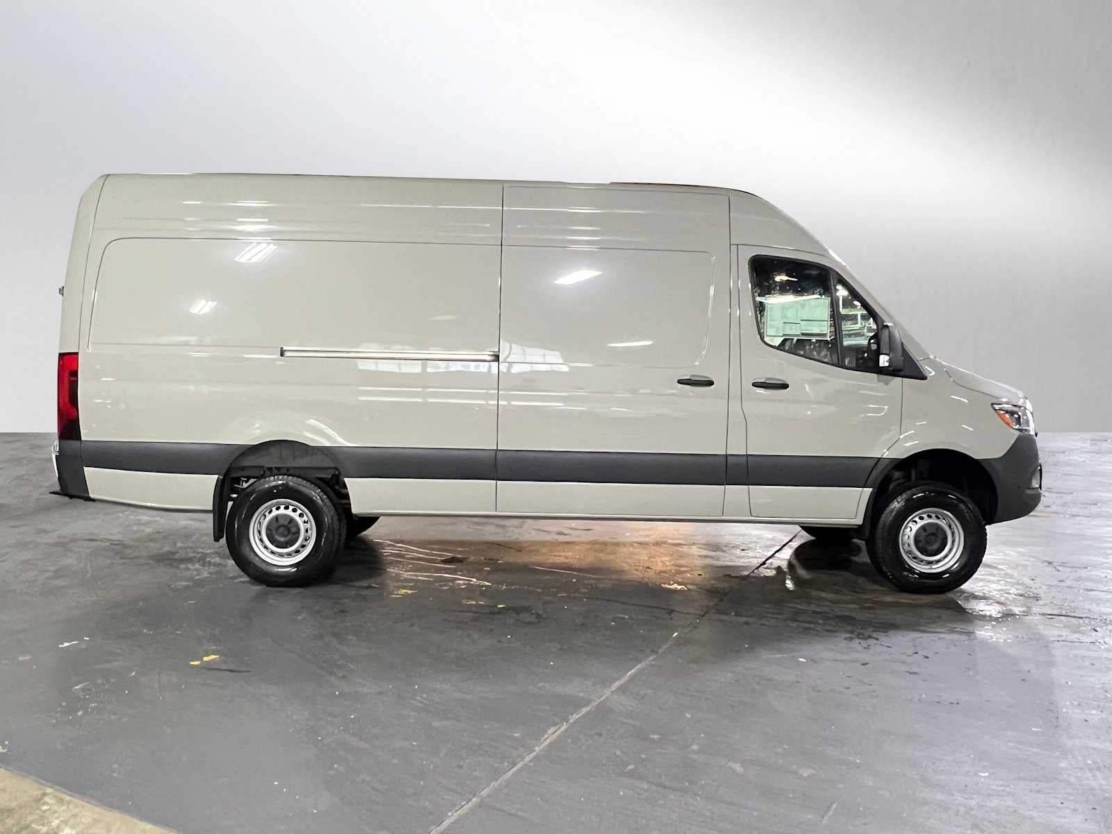 2026 Mercedes-Benz Sprinter 2500 High Roof I4 Diesel HO 170 AWD