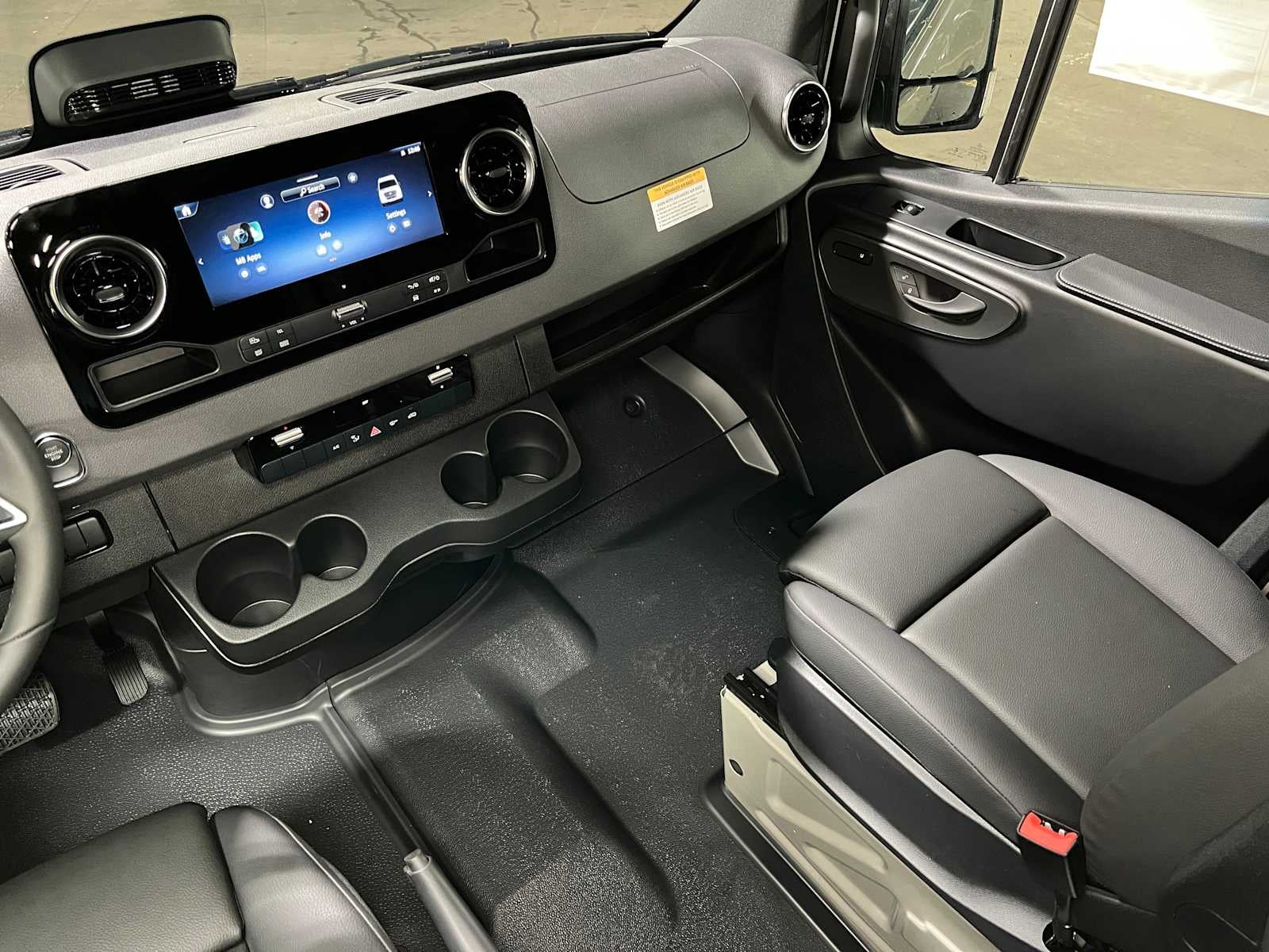 2026 Mercedes-Benz Sprinter 2500 High Roof I4 Diesel HO 170 AWD