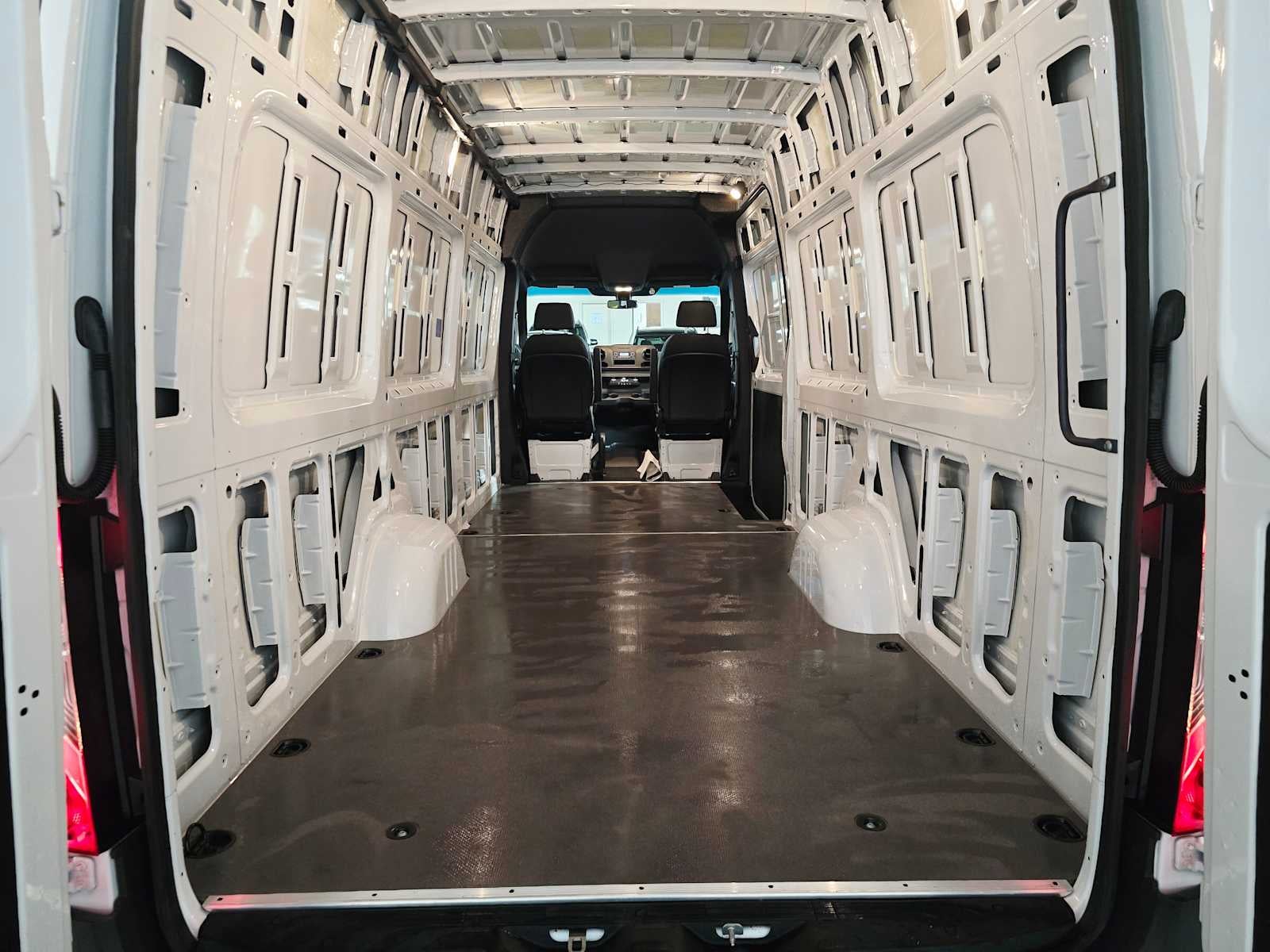 2025 Mercedes-Benz Sprinter Cargo Van 2500 High Roof I4 Diesel HO 170 Extended RWD