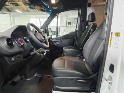2025 Mercedes-Benz Sprinter Cargo Van 2500 High Roof I4 Diesel HO 170 Extended RWD