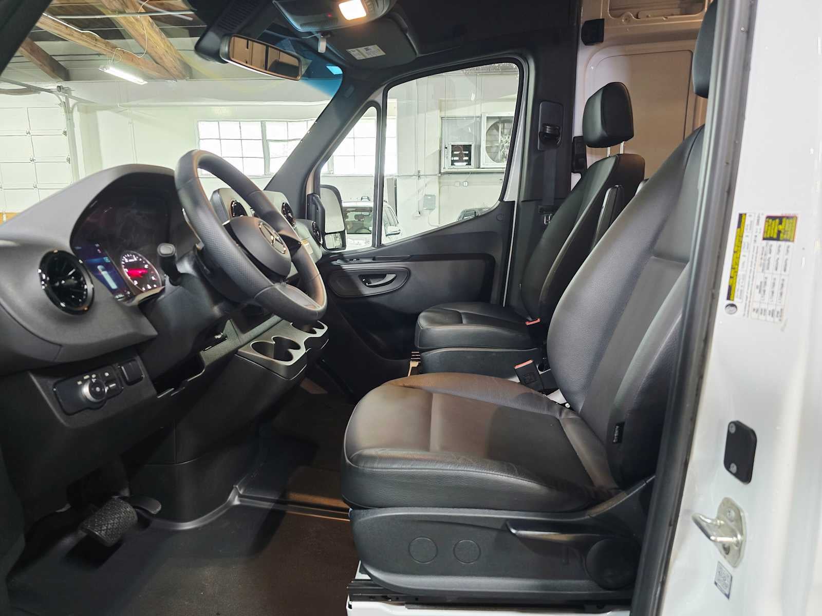 2025 Mercedes-Benz Sprinter Cargo Van 2500 High Roof I4 Diesel HO 170 Extended RWD