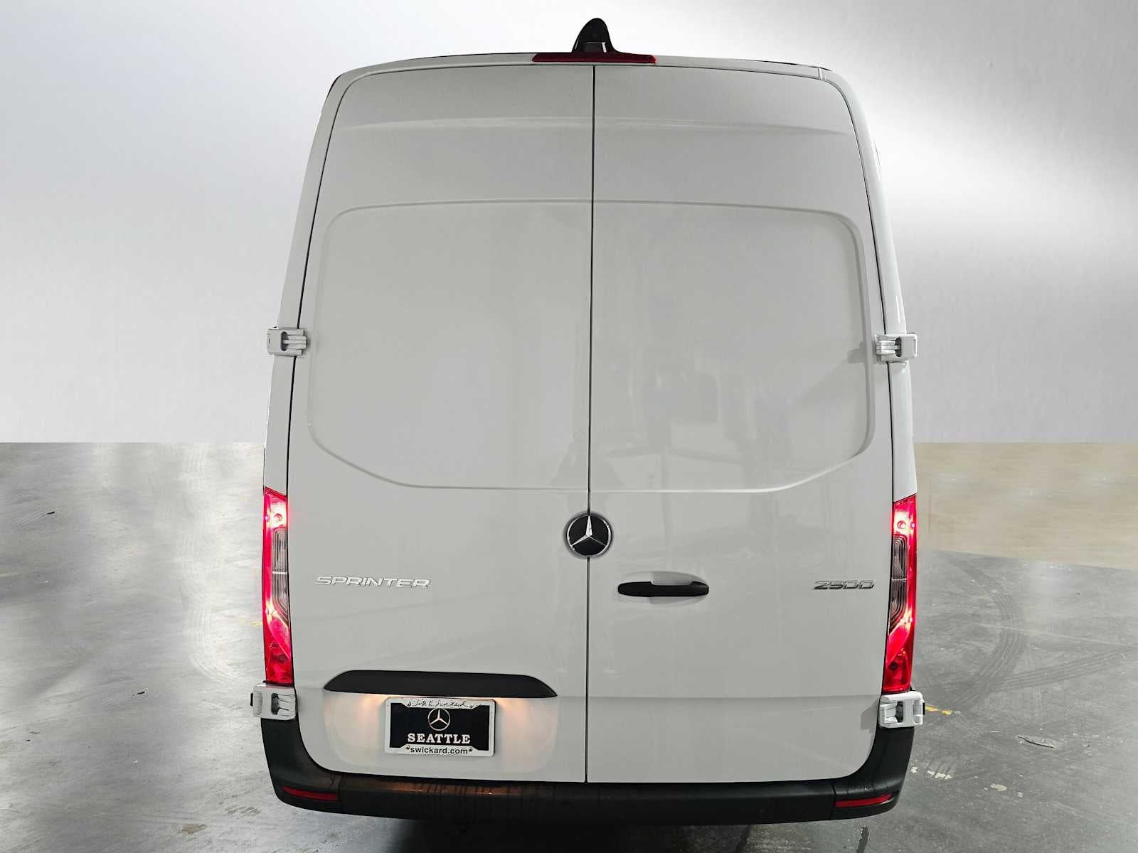 2025 Mercedes-Benz Sprinter Cargo Van 2500 High Roof I4 Diesel HO 170 Extended RWD