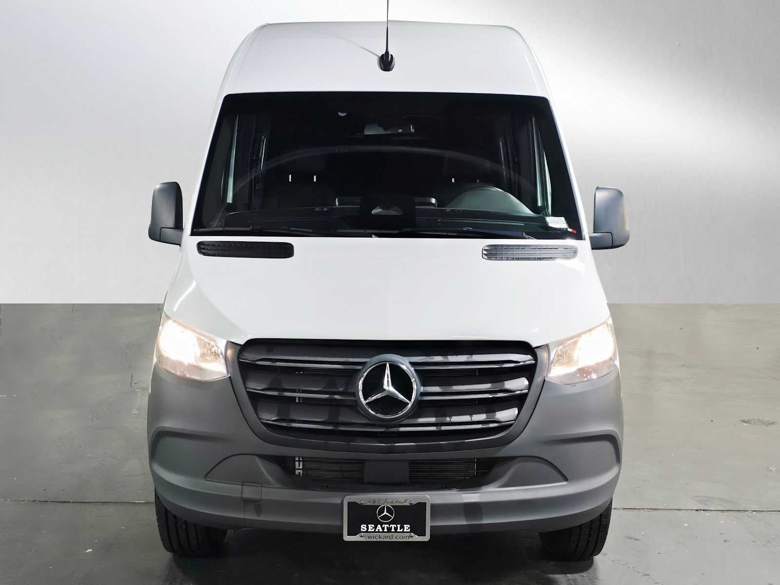 2025 Mercedes-Benz Sprinter Cargo Van 2500 High Roof I4 Diesel HO 170 Extended RWD