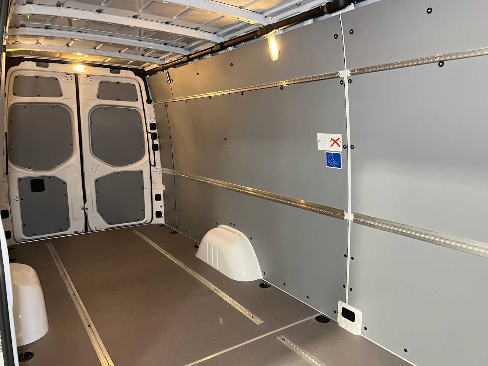 2026 Mercedes-Benz Sprinter Cargo 2500 High Roof I4 Diesel HO 170 Extended RWD