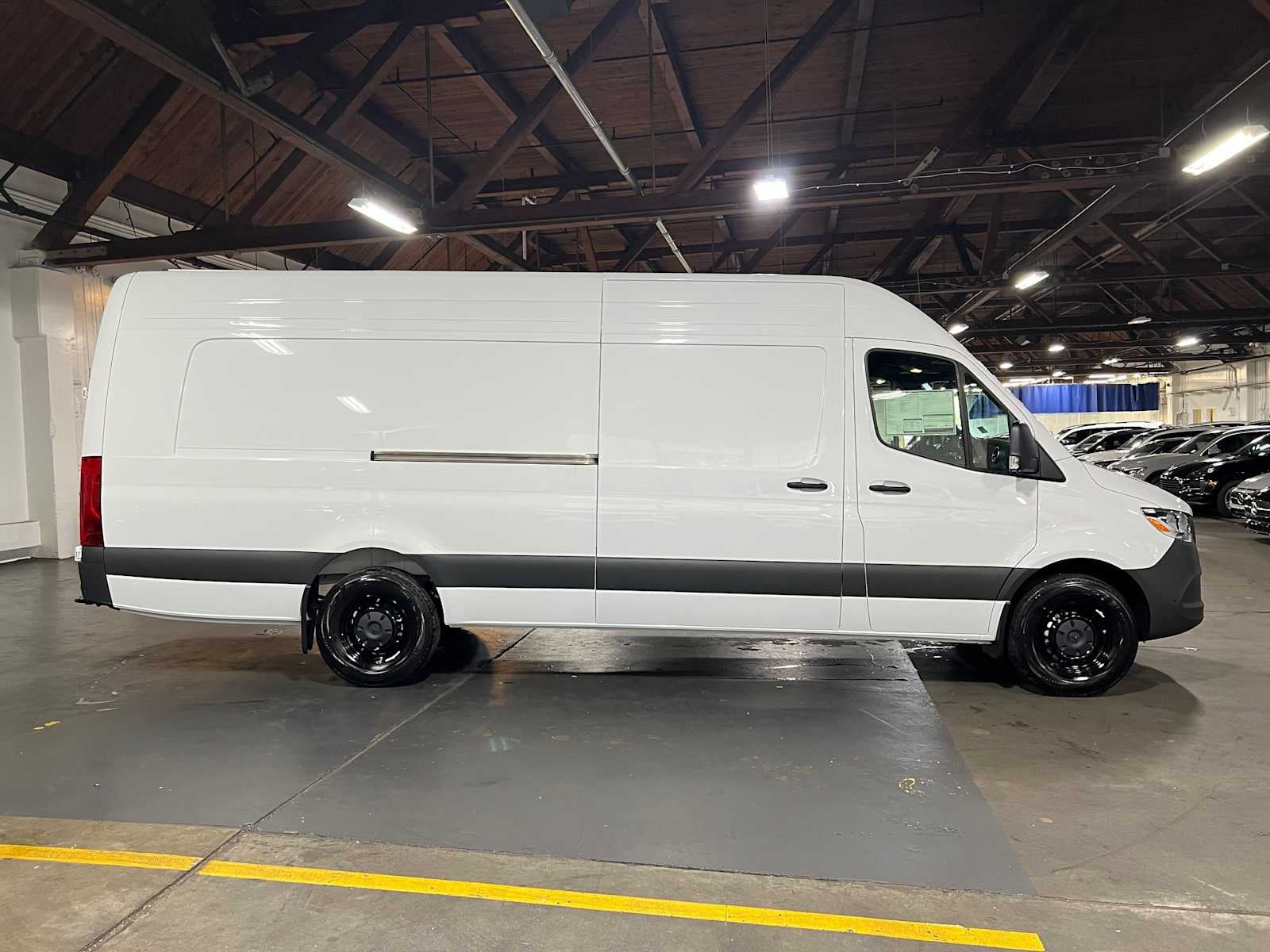 2026 Mercedes-Benz Sprinter Cargo 2500 High Roof I4 Diesel HO 170 Extended RWD