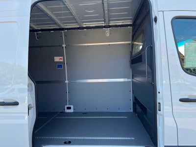 2026 Mercedes-Benz Sprinter Cargo 2500 High Roof I4 Diesel HO 170 Extended RWD