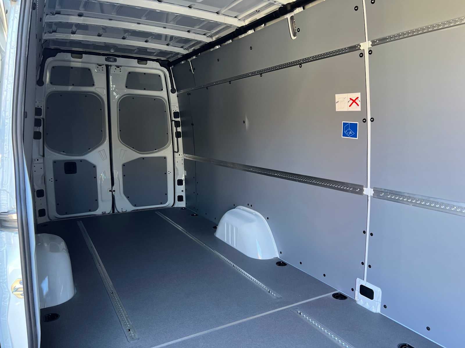 2026 Mercedes-Benz Sprinter Cargo 2500 High Roof I4 Diesel HO 170 Extended RWD