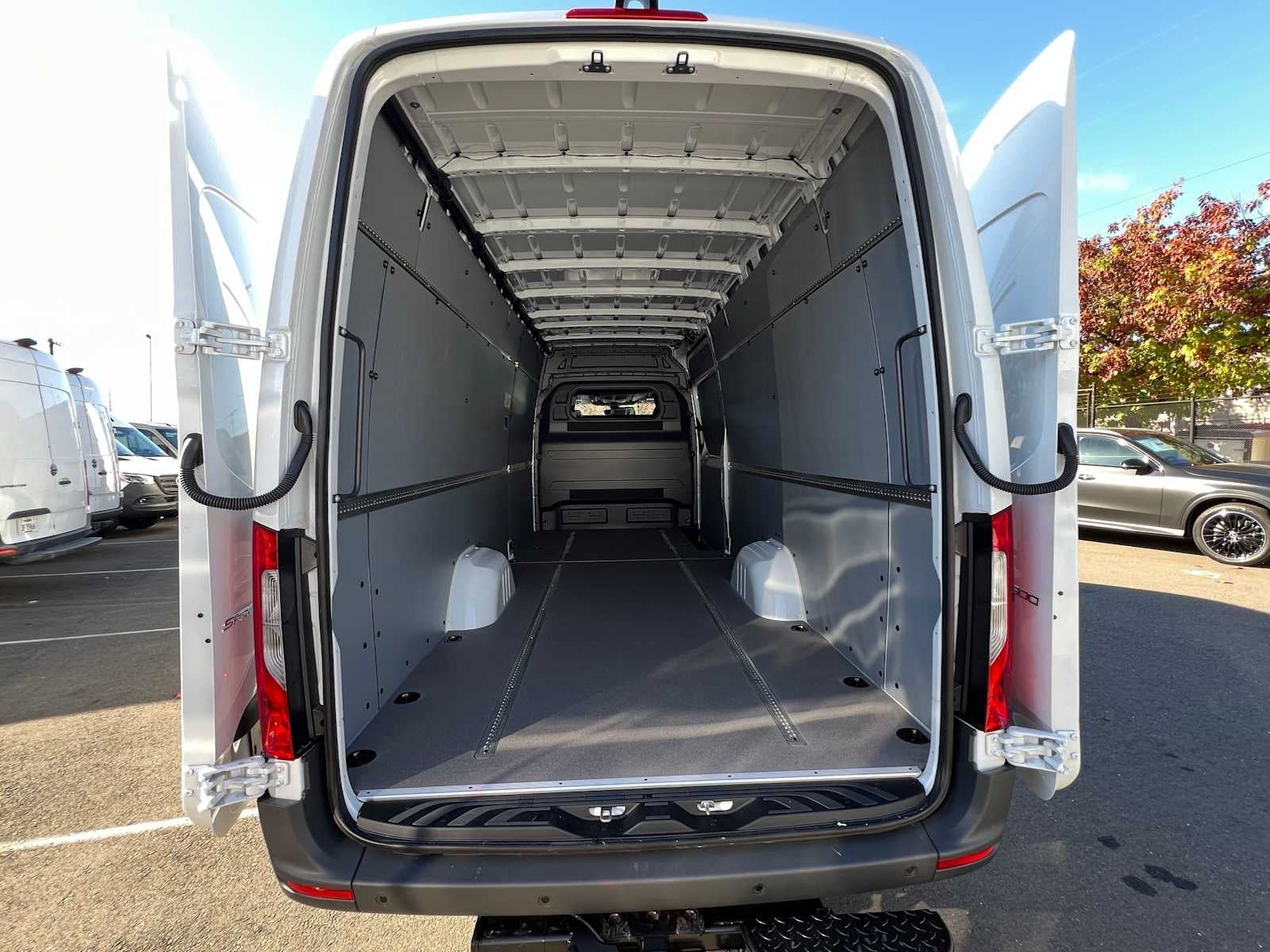 2026 Mercedes-Benz Sprinter Cargo 2500 High Roof I4 Diesel HO 170 Extended RWD