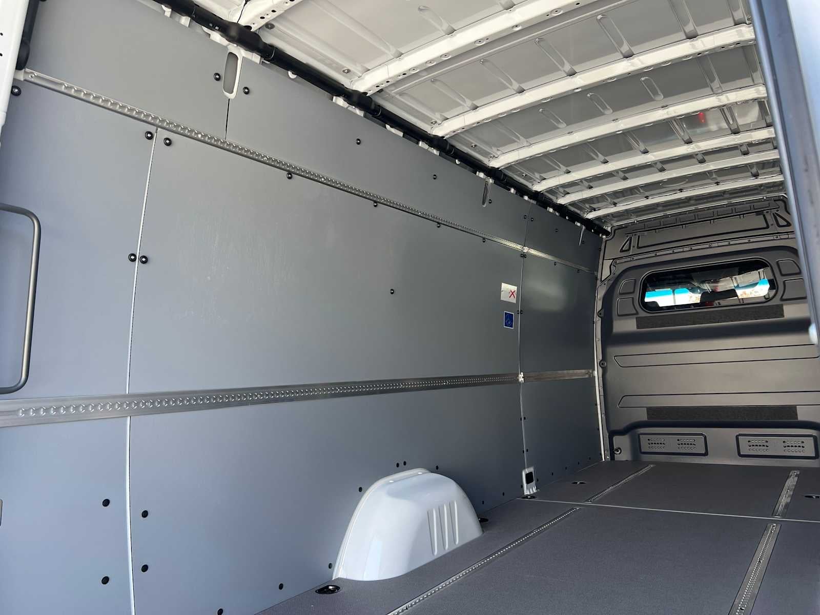 2026 Mercedes-Benz Sprinter Cargo 2500 High Roof I4 Diesel HO 170 Extended RWD
