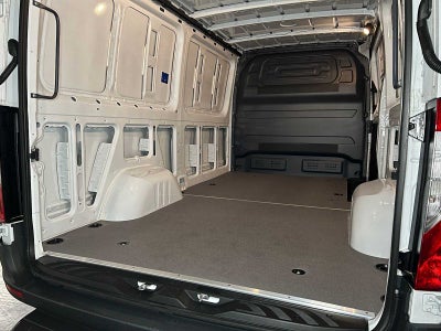 2025 Mercedes-Benz eSprinter Cargo Van 2500 Standard Roof HO 144 RWD