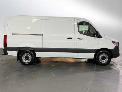 2025 Mercedes-Benz eSprinter Cargo Van 2500 Standard Roof HO 144 RWD