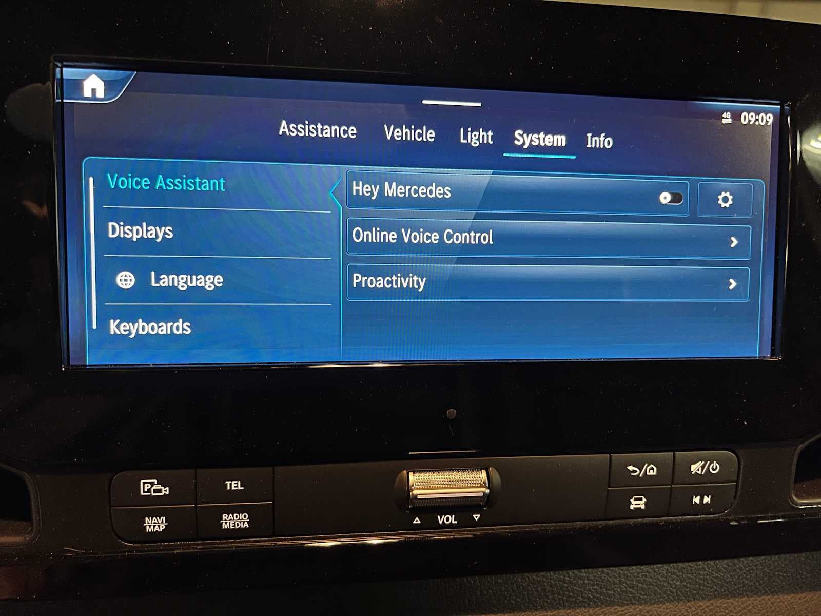 2025 Mercedes-Benz eSprinter Cargo Van 2500 Standard Roof HO 144 RWD