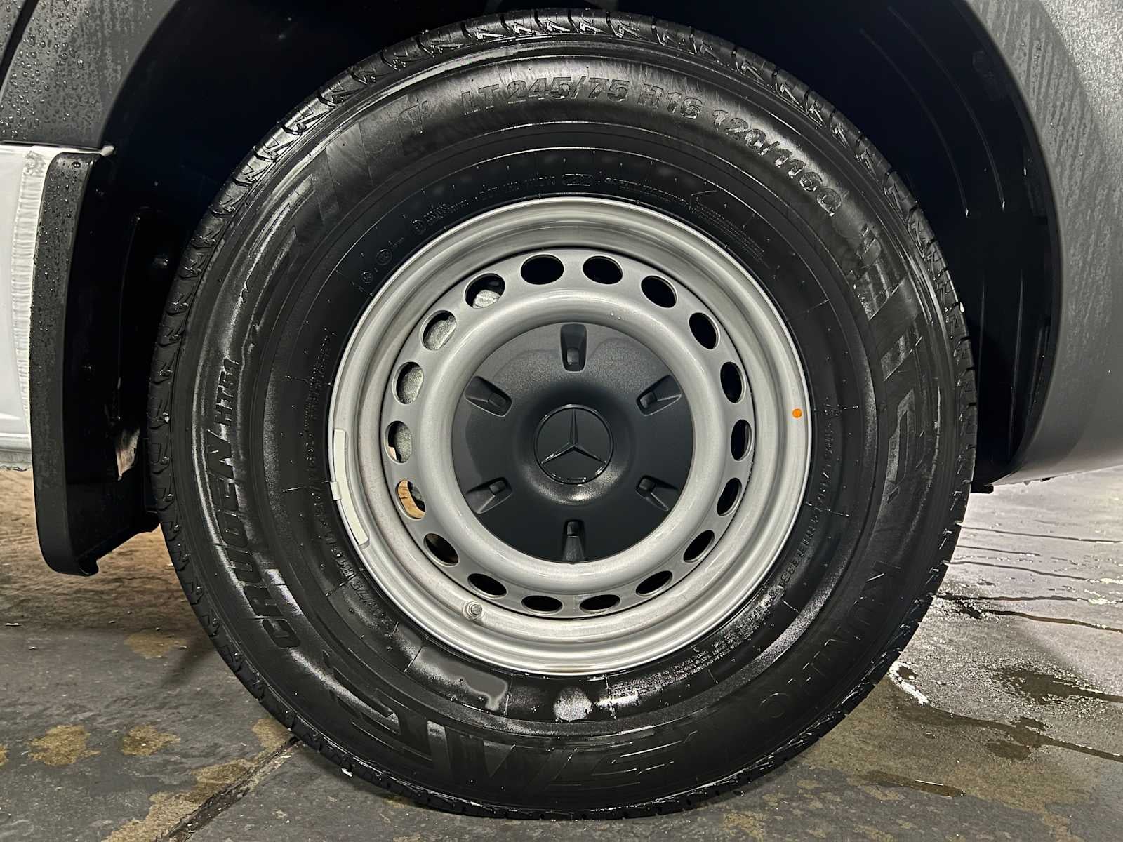 2025 Mercedes-Benz eSprinter Cargo Van 2500 Standard Roof HO 144 RWD