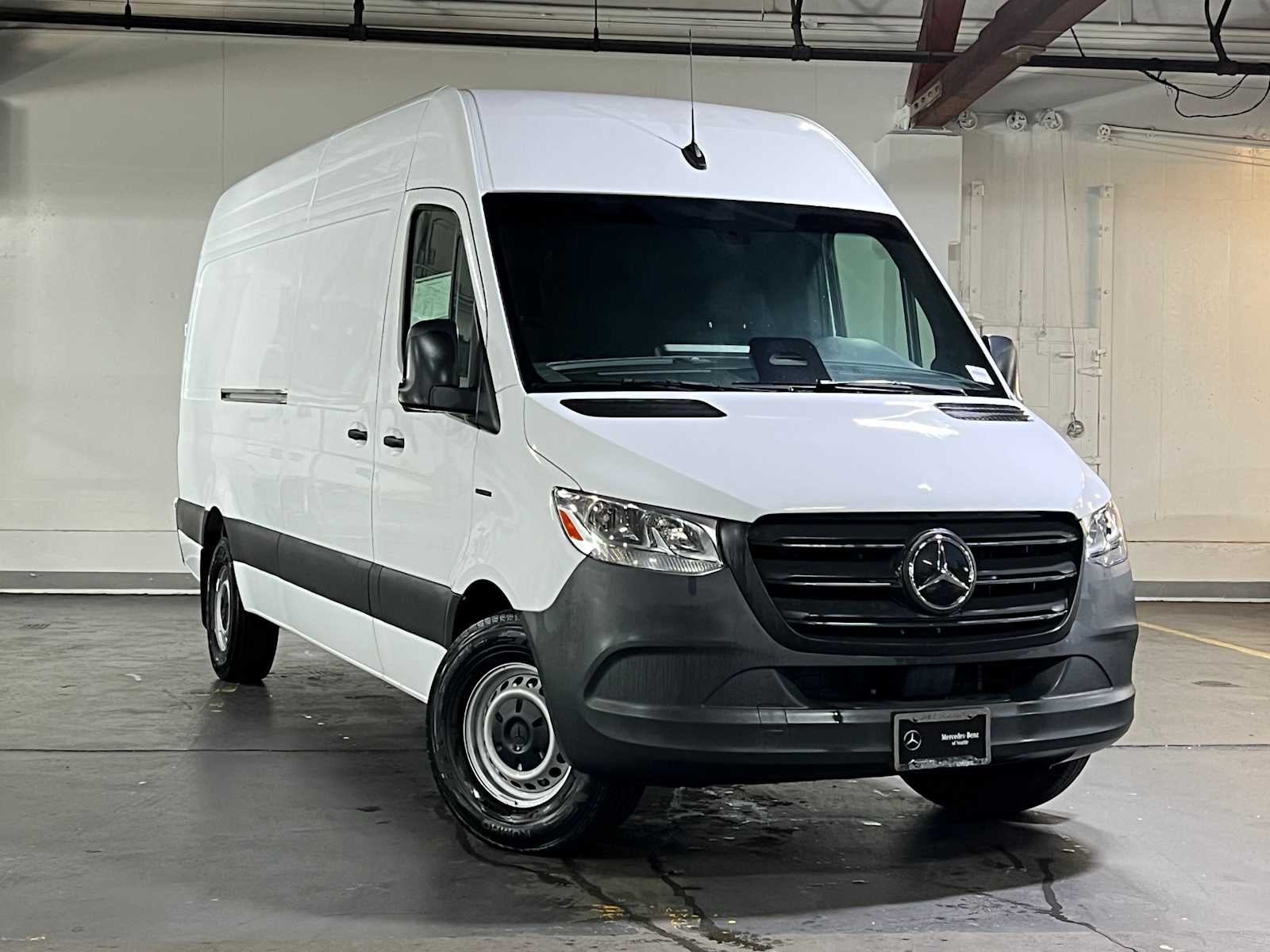 2025 Mercedes-Benz Sprinter Cargo 2500 High Roof HO 170 RWD