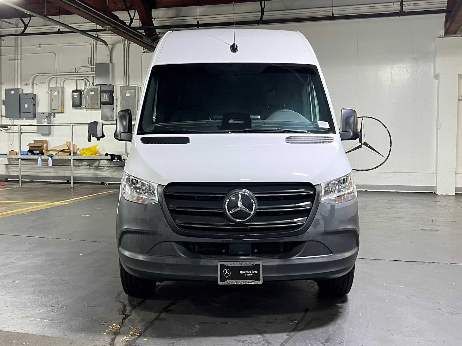 2025 Mercedes-Benz Sprinter Cargo 2500 High Roof HO 170 RWD