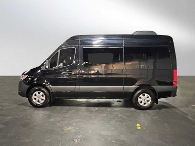 2022 Mercedes-Benz Sprinter Passenger Van 2500 Standard Roof V6 144 RWD