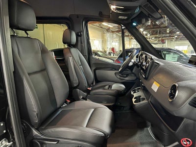 2025 Mercedes-Benz Sprinter Passenger Van 2500 High Roof I4 Diesel 170 RWD