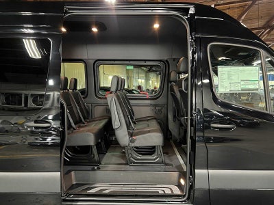 2025 Mercedes-Benz Sprinter Passenger Van 2500 High Roof I4 Diesel 170 RWD