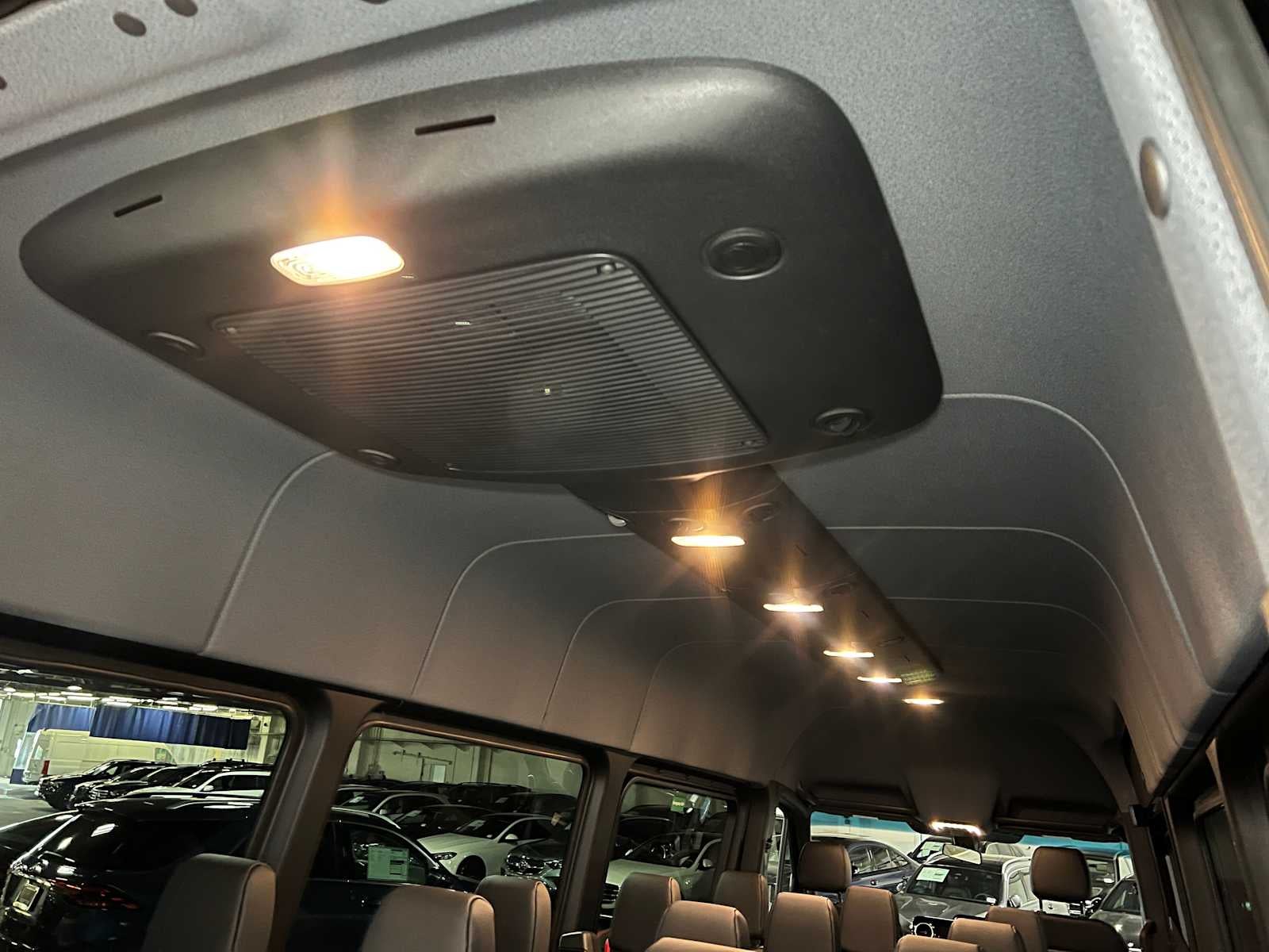 2025 Mercedes-Benz Sprinter Passenger Van 2500 High Roof I4 Diesel 170 RWD