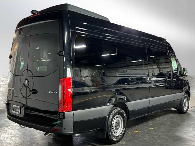 2025 Mercedes-Benz Sprinter Passenger Van 2500 High Roof I4 Diesel 170 RWD