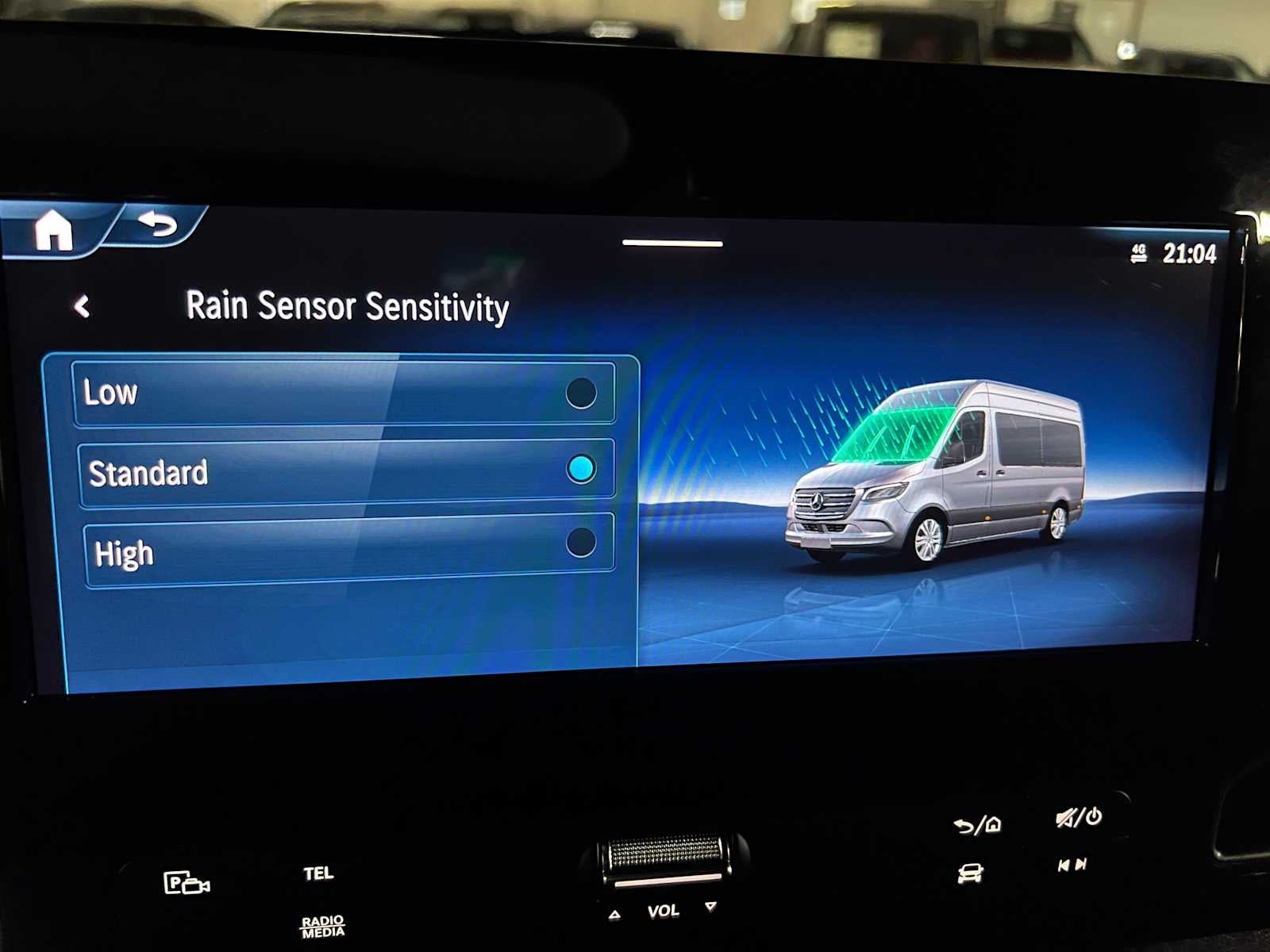 2025 Mercedes-Benz Sprinter Passenger Van 2500 High Roof I4 Diesel 170 RWD