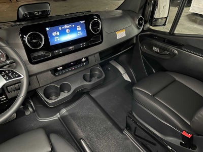 2025 Mercedes-Benz Sprinter Passenger Van 2500 High Roof I4 Diesel 170 RWD