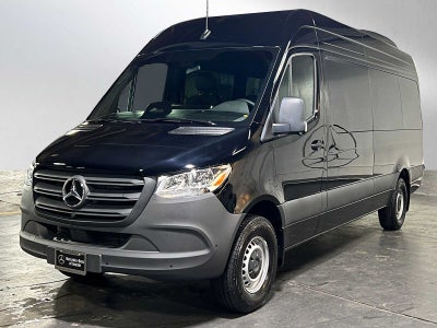 2025 Mercedes-Benz Sprinter Passenger Van 2500 High Roof I4 Diesel 170 RWD