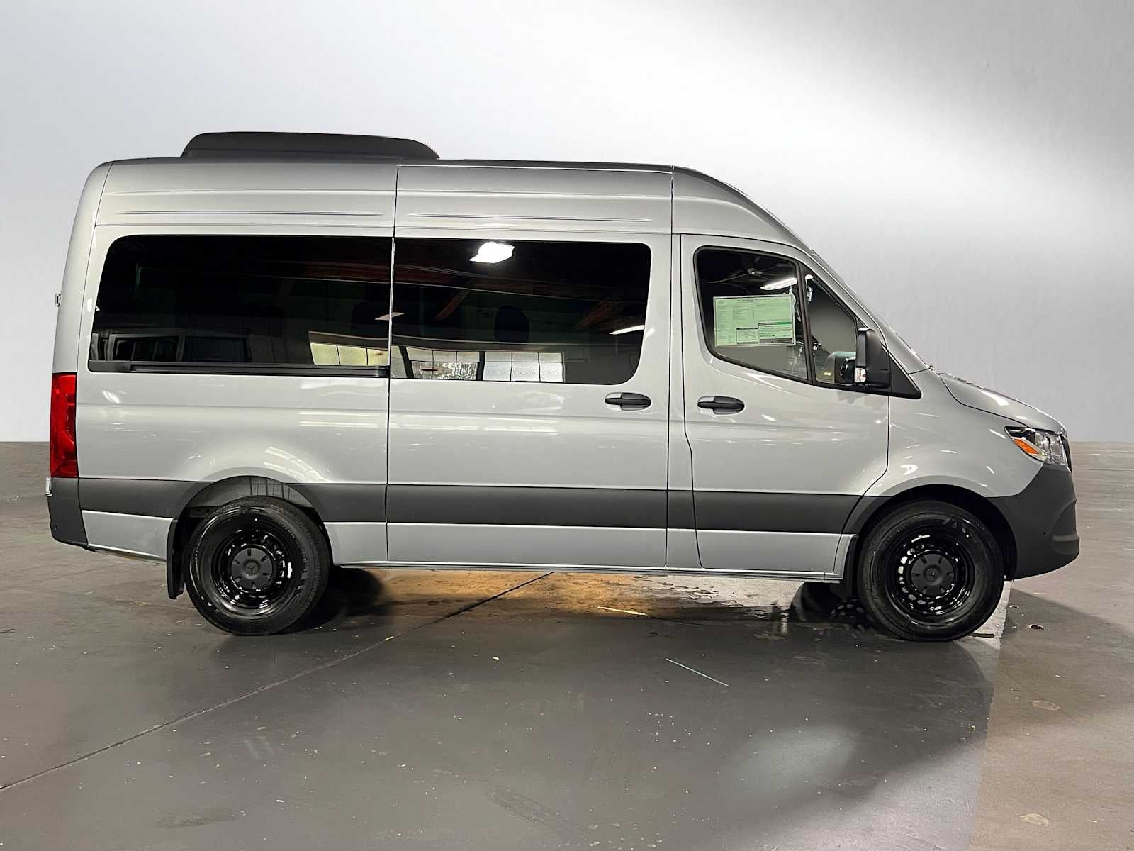 2025 Mercedes-Benz Sprinter Passenger Van 2500 Standard Roof I4 Diesel HO 144" RWD